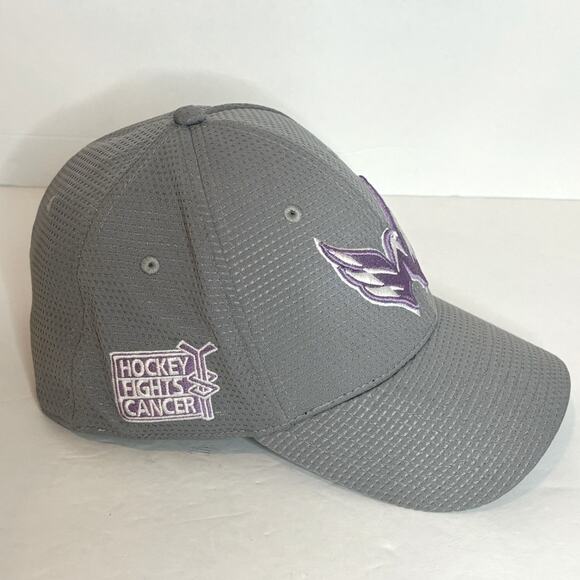 NHL Washington Capitals Gray Purple Hockey Fights Cancer Fitted Flex Hat S/M - Picture 3 of 11